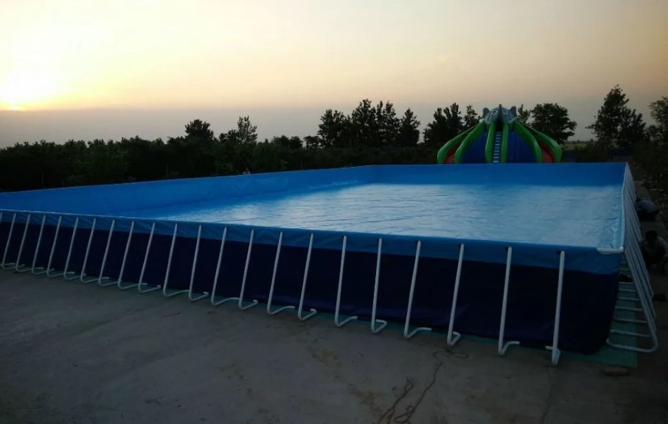 Каркасный летний бассейн большего размера 15 x 20 x 1,32 (рис.3)